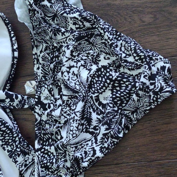 American Eagle Outfitters size large bikini - Picture 8 of 9